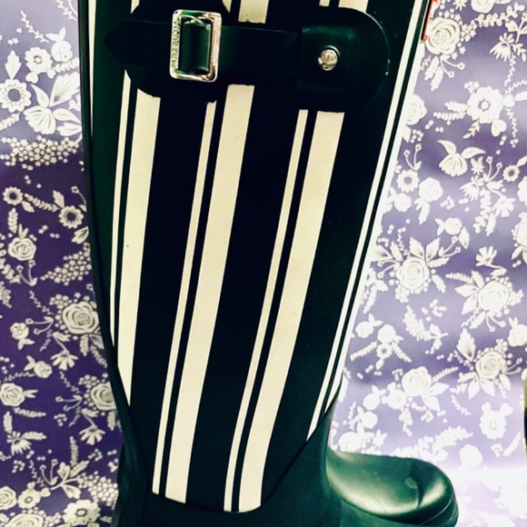 Hunter rain boots - Picture 3 of 4